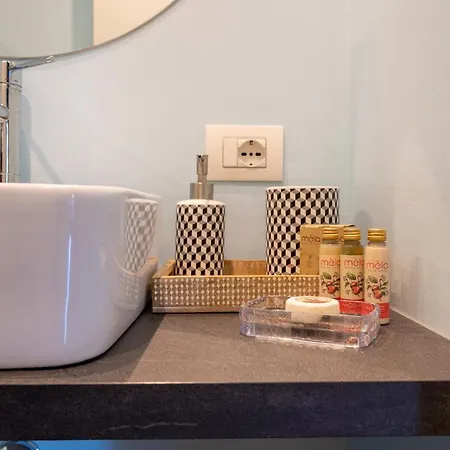 Libertà #102 - Affittacamere 4*